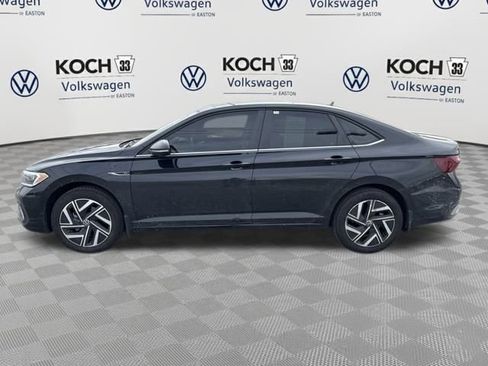 Used 2024 Volkswagen Jetta SEL image 4