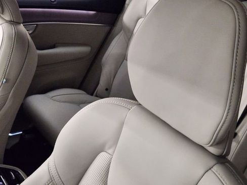 New 2026 Volvo XC90 T8 Ultra w/ Protection Package Premier image 15