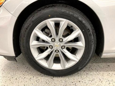 Used 2019 Chevrolet Malibu LT w/ Driver Confidence Package II image 39