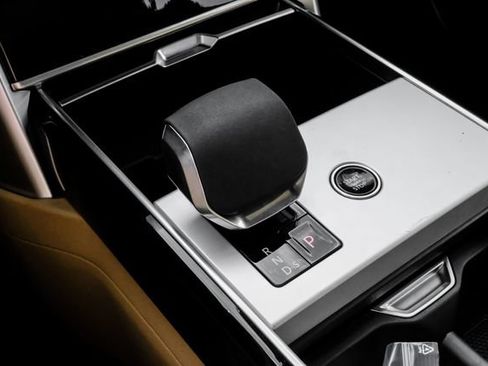 New 2026 Land Rover Range Rover SE AWD/4WD image 33