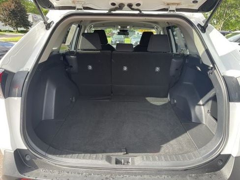 Used 2025 Toyota RAV4 LE AWD/4WD image 22