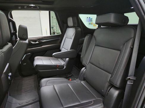 Used 2022 GMC Yukon Denali w/ Denali Premium Package AWD/4WD image 22