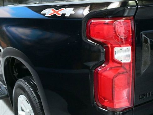 Used 2023 Chevrolet Silverado 1500 RST w/ Convenience Package II image 24