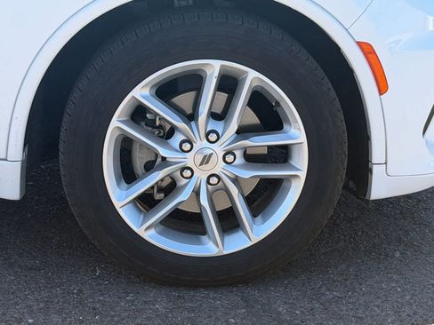 Used 2024 Dodge Durango GT RWD image 6