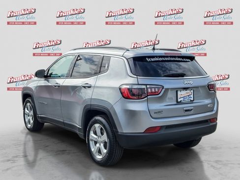 Used 2022 Jeep Compass Latitude w/ Sun and Sound Group FWD image 3