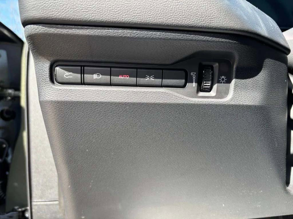 New 2026 Dodge Charger R/T AWD/4WD image 11
