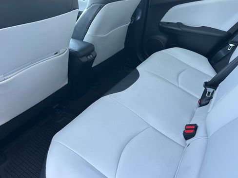 Certified 2022 Toyota Prius XLE w/ Premium Convenience Package FWD image 12