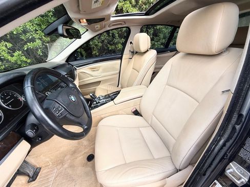 Used 2011 BMW 528i Sedan RWD image 36