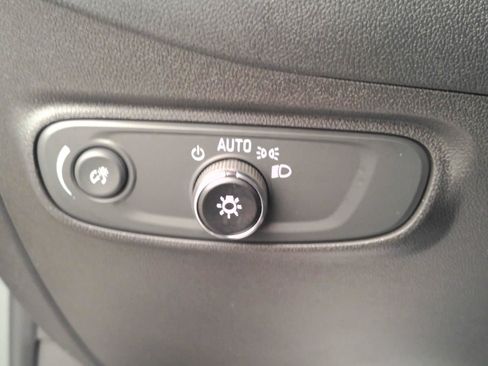 Used 2023 Chevrolet Equinox RS AWD/4WD image 22