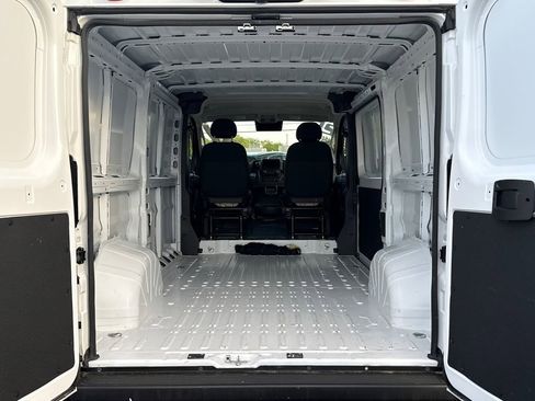 Used 2025 RAM ProMaster 1500 FWD image 24