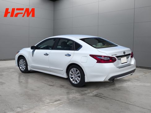 Used 2017 Nissan Altima 2.5 S w/ Power Driver Seat Package FWD image 3