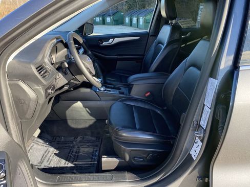 Certified 2023 Ford Escape Platinum image 5