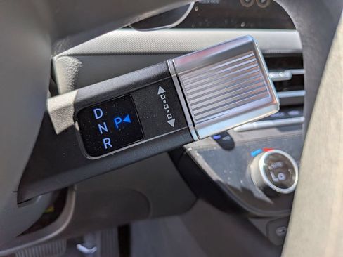 Used 2025 Hyundai Sonata SEL FWD image 23