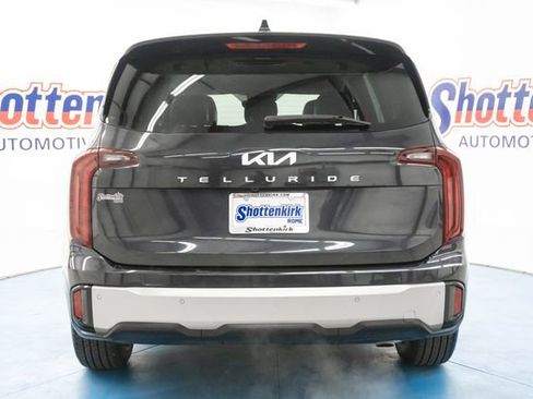 Used 2025 Kia Telluride LX image 6