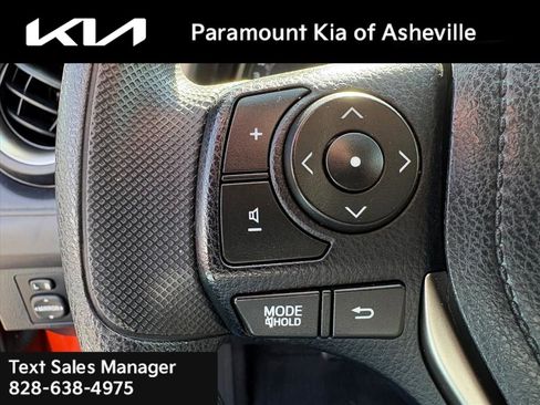 Used 2015 Toyota RAV4 LE image 12