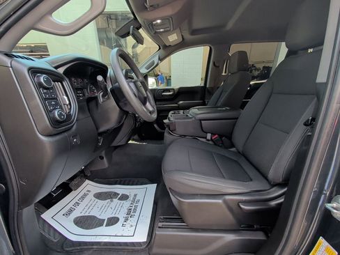Used 2020 Chevrolet Silverado 1500 Custom Trail Boss w/ Custom Convenience Package AWD/4WD image 10