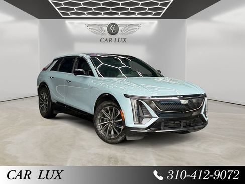 Used 2024 Cadillac Lyriq Sport RWD image 7
