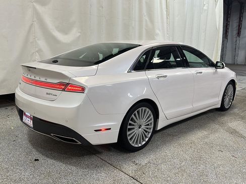 Used 2017 Lincoln MKZ Reserve AWD/4WD image 5