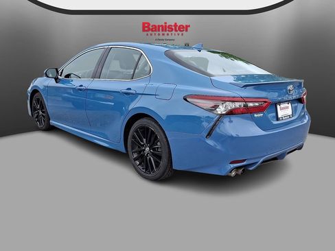 Used 2023 Toyota Camry XSE FWD image 6