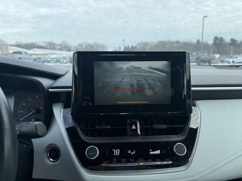 Used 2024 Toyota Corolla SE image 13