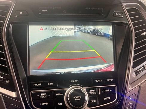 Used 2015 Hyundai Santa Fe GLS w/ Option Group 03 FWD image 28