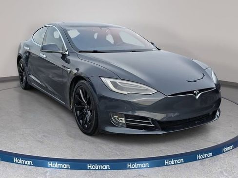 Used 2017 Tesla Model S 75D image 4