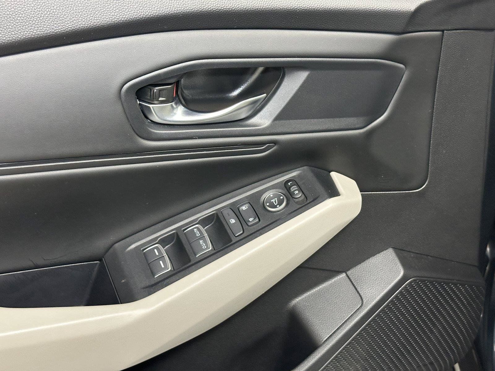 Certified 2023 Honda Accord EX image 21