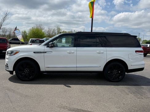 Used 2023 Lincoln Navigator L Black Label AWD/4WD image 5