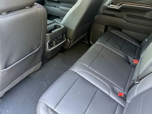 New 2025 GMC Sierra 1500 SLT w/ SLT Premium Package image 9