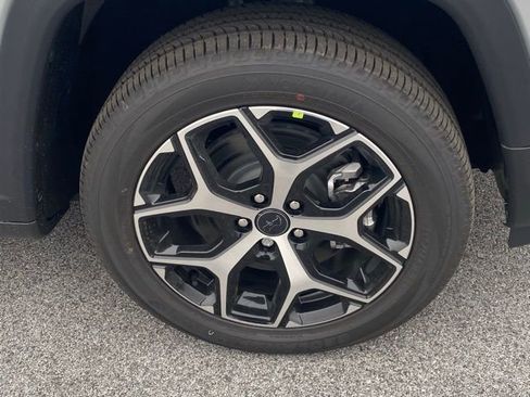 New 2026 Jeep Compass Limited image 11