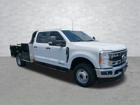 Used 2025 Ford F350 XL w/ XL Chrome Package image 8