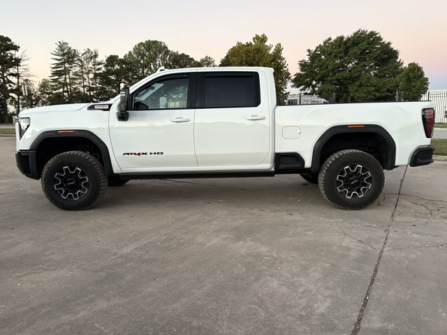 Used 2026 GMC Sierra 2500 AT4X w/ LPO, Black Badging Package AWD/4WD image 3