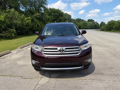 Used 2013 Toyota Highlander Plus AWD/4WD image 9