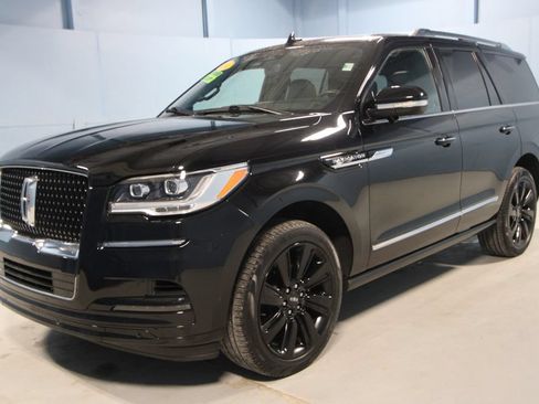 Used 2024 Lincoln Navigator Reserve AWD/4WD image 33