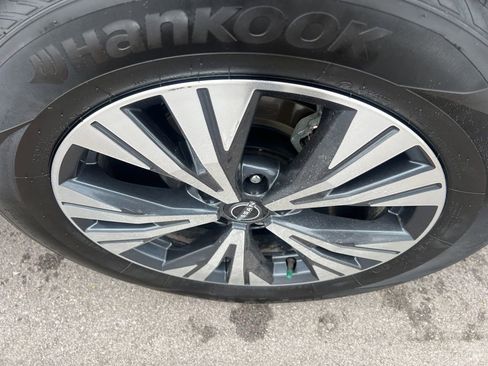 Certified 2023 Nissan Rogue SV image 42