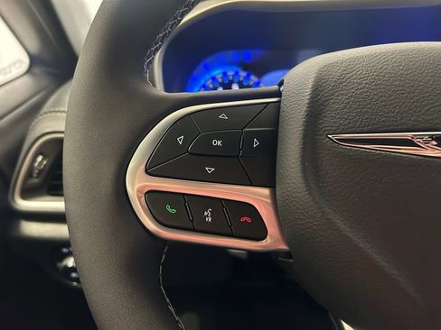 New 2026 Chrysler Pacifica Select image 10