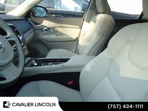 Used 2024 Volvo XC90 B6 Plus AWD/4WD image 6