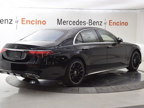 New 2026 Mercedes-Benz S 580 4MATIC Sedan image 6