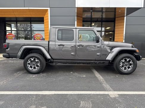 New 2026 Jeep Gladiator Sport image 2