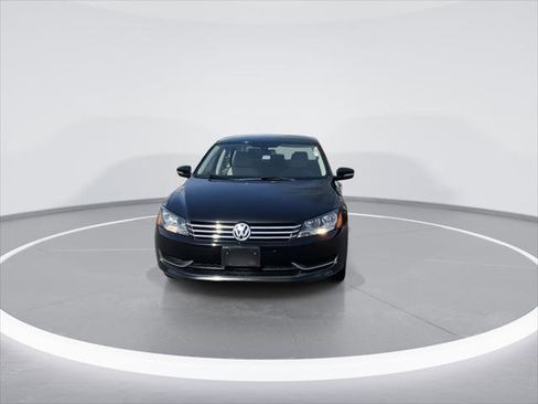Used 2015 Volkswagen Passat 1.8T SE image 3