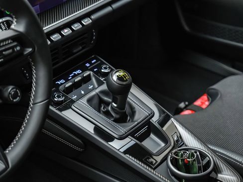 Used 2026 Porsche 911 GT3 RWD image 24