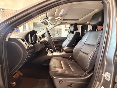 Used 2012 Jeep Grand Cherokee Laredo AWD/4WD image 7