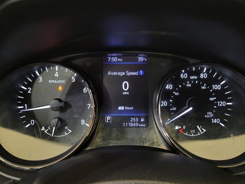 Used 2020 Nissan Rogue SV image 23