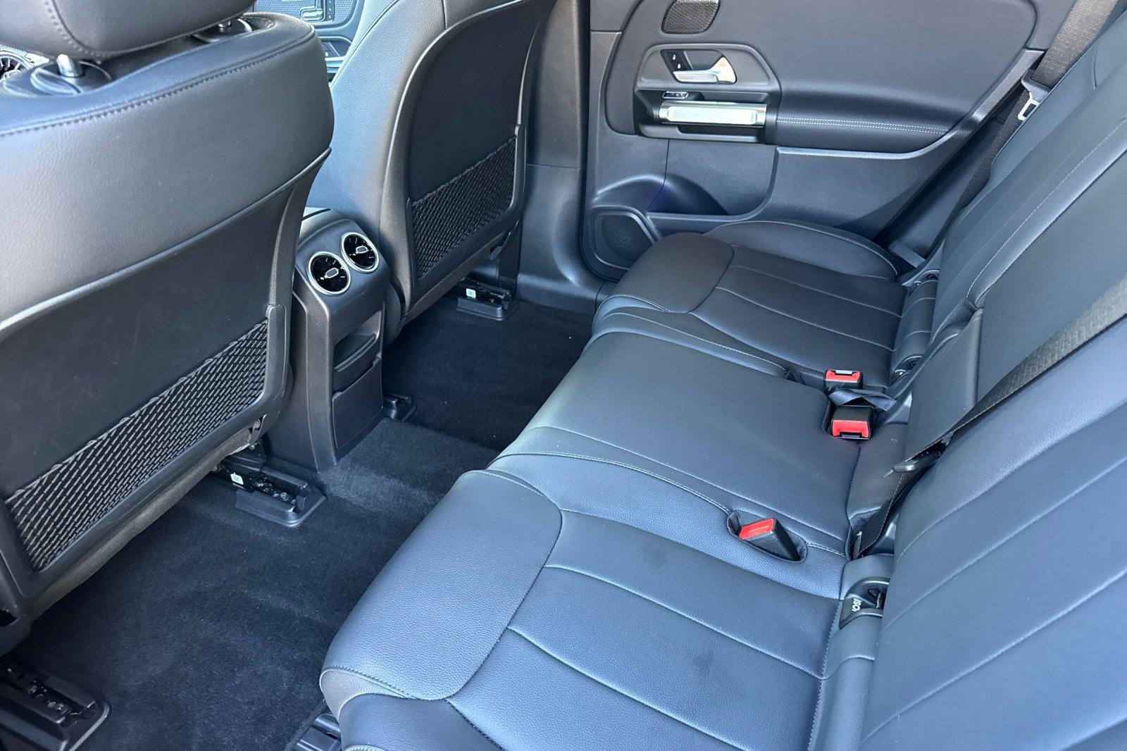 Certified 2023 Mercedes-Benz EQB 300 4MATIC image 26
