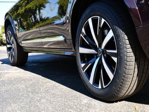 New 2026 Volvo XC90 B5 Core w/ Protection Package Premier image 9