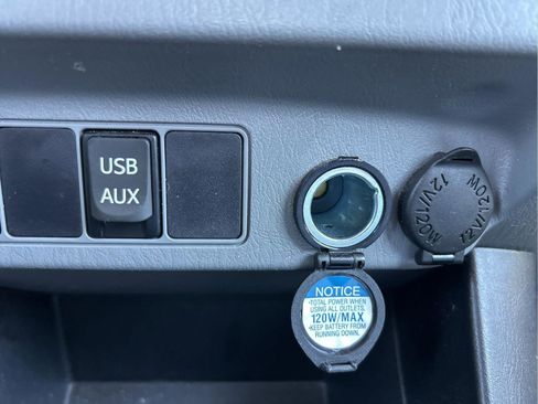 Used 2015 Toyota Tacoma 2WD Access Cab w/ Convenience Package image 30