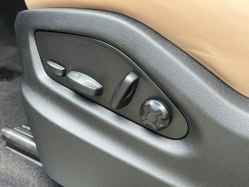 New 2026 Porsche Cayenne AWD/4WD image 32