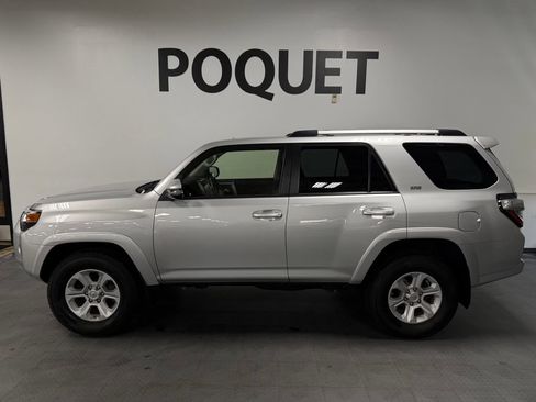 Used 2020 Toyota 4Runner SR5 Premium w/ Moonroof Package AWD/4WD image 1