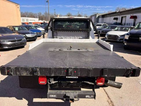 Used 2010 Ford F550 4x4 Regular Cab Super Duty image 8