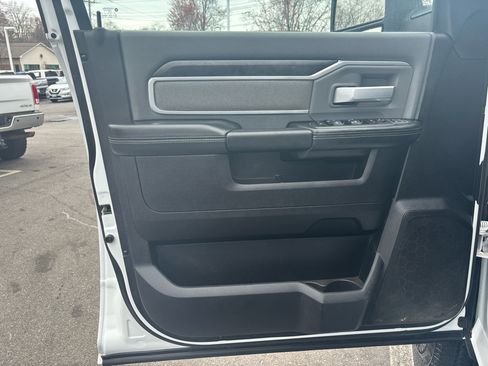 Used 2023 RAM 2500 Big Horn w/ Level 1 Equipment Group image 20